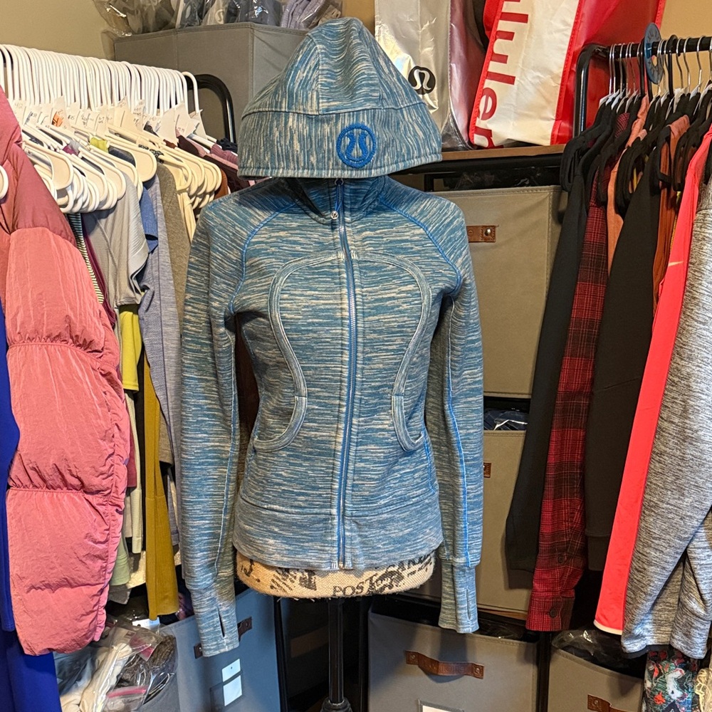 Lululemon Scuba Hoodie Sz 6 Wee Are From Space Printed Polar Cream Beaming Blue